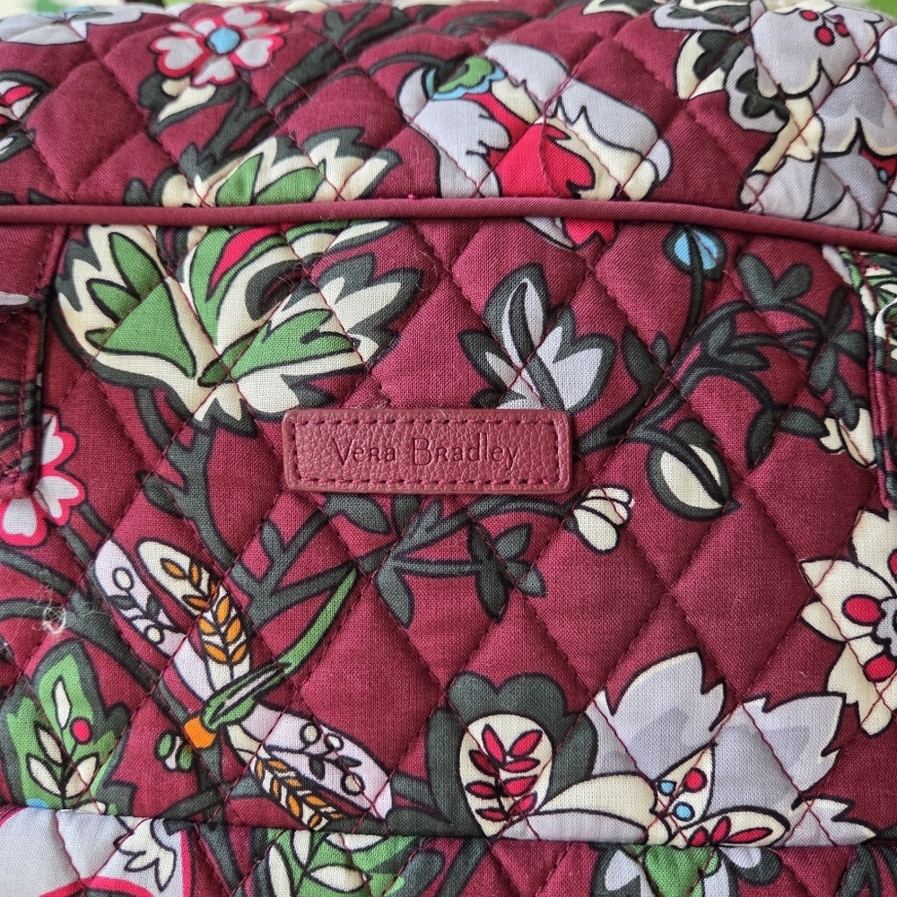 Vera Bradley Traveler Bag In Bordeaux Blooms. - Picture 3 of 11